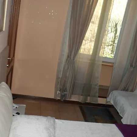 Gina 4* Roma