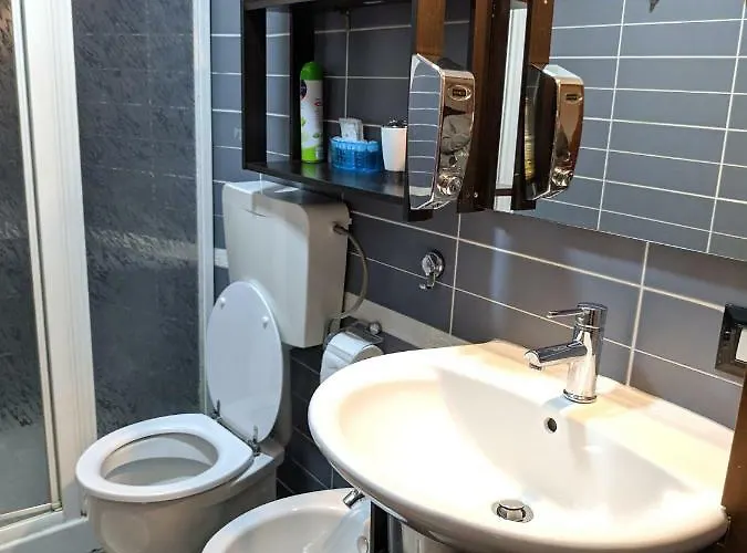 Gina Nocleg ze śniadaniem 4*